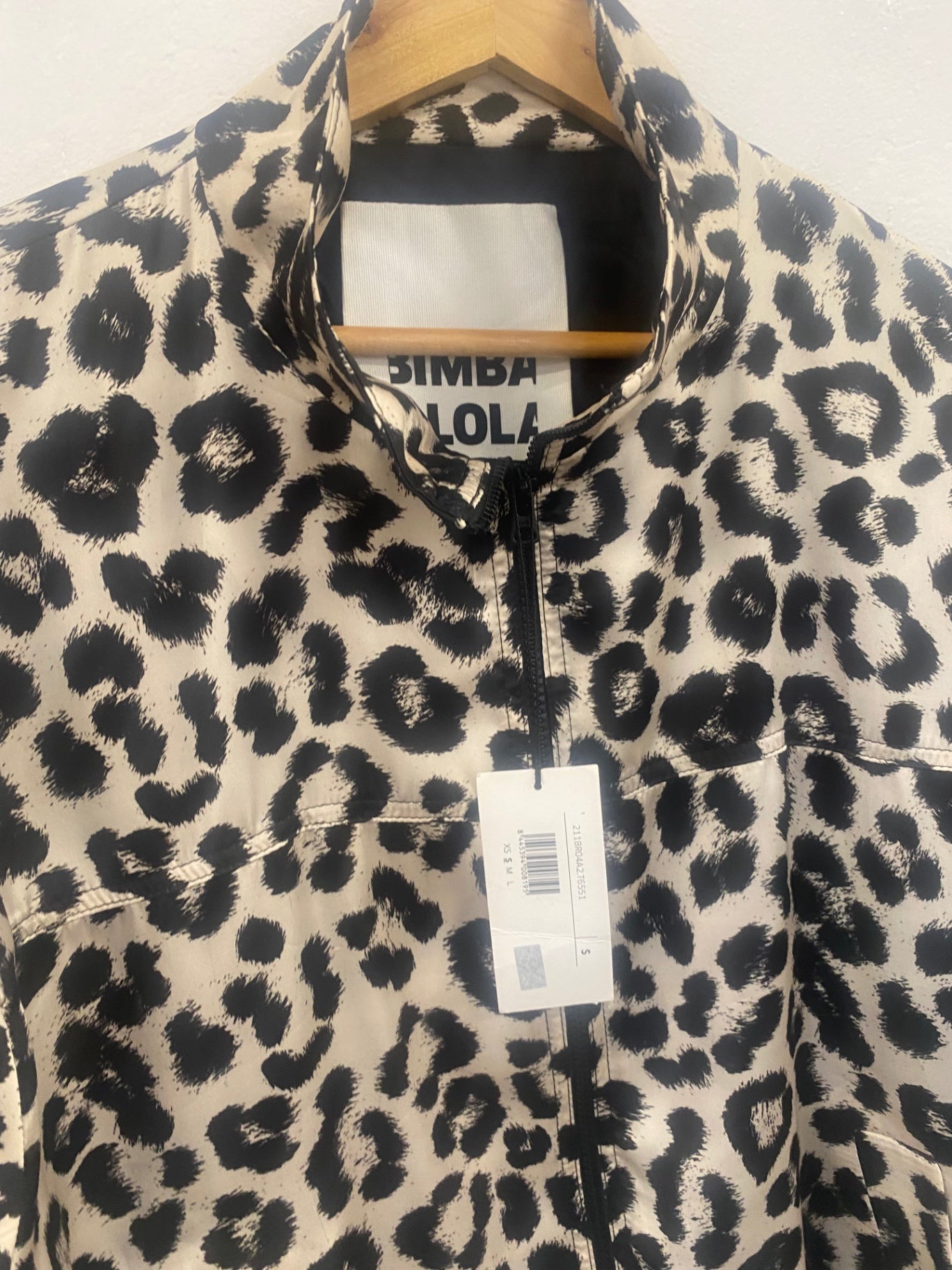 Fabulous BIMBA Y LOLA fun leopard activewear Jacket UKS Beige & black SH493