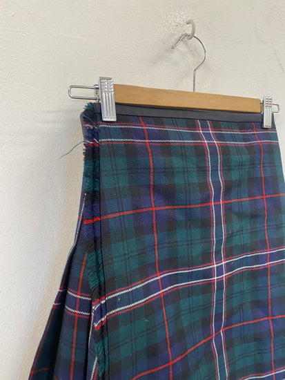 Fabulous Scottish National tennagers Kilt W25-27 L19” Green MD001