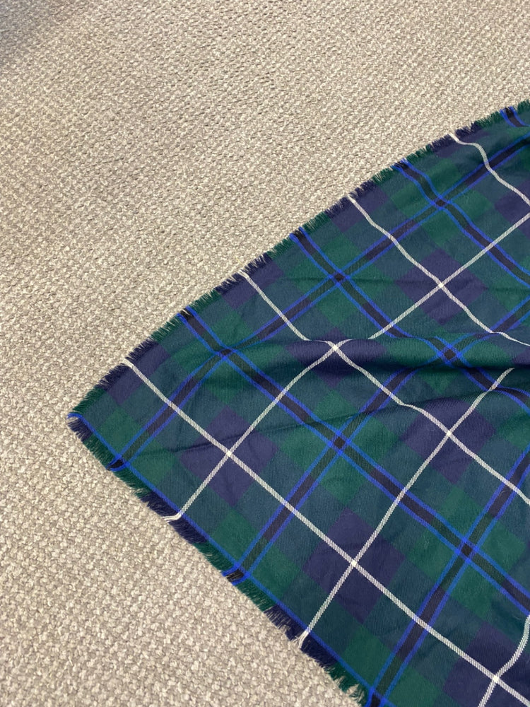 Fabulous Hunting stewart tartan Fly Plaid 37” by 28” Navy green #4 MD001