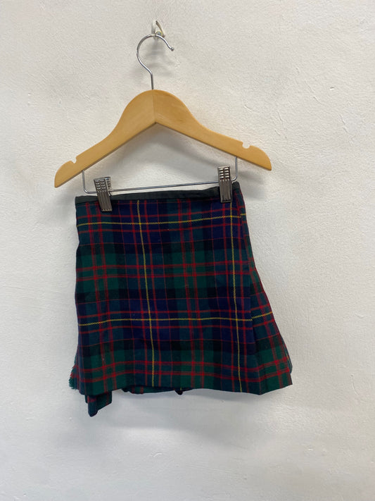 Fabulous Cameron Kilt W18” drop 11”Red green kids MD001