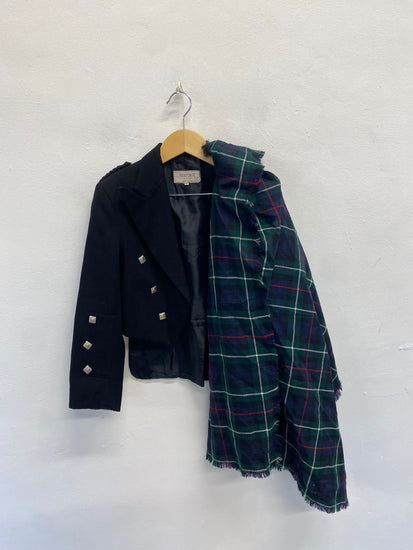 Fabulous Mackenzie tartan Fly Plaid 37 by 29 Navy green #6 SH493