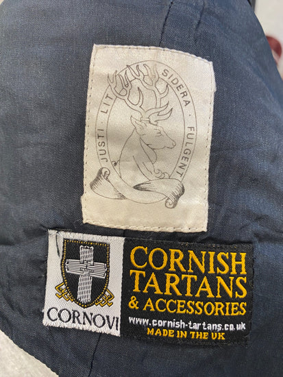 Fabulous Scottish Kilt waistcoat 34 short Black Prince Charlie #681 MD001