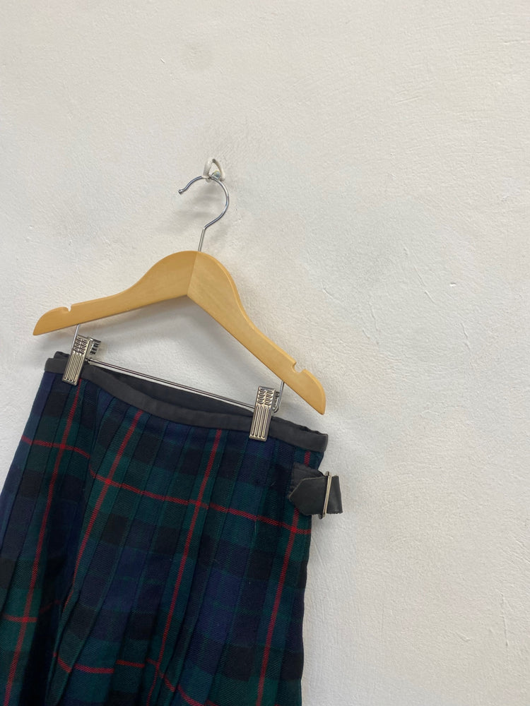 Fabulous Mackenzie tartan Kilt W24" drop 19.5 Dark green navy MD001