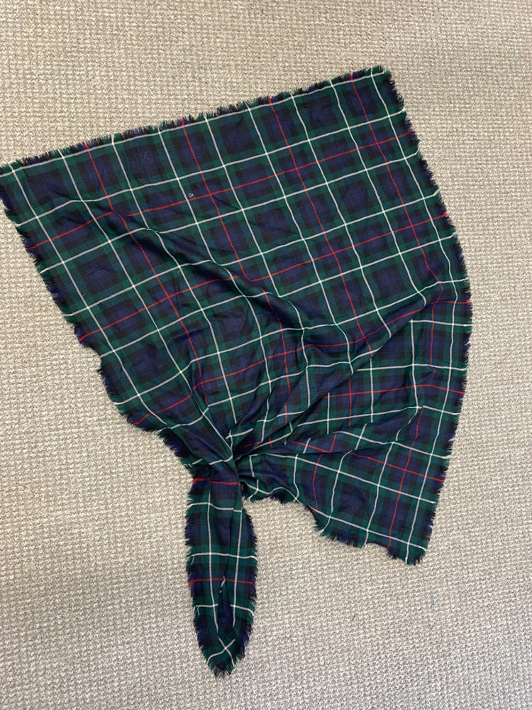 Fabulous Mackenzie tartan Fly Plaid 37 by 29 Navy green #6 SH493