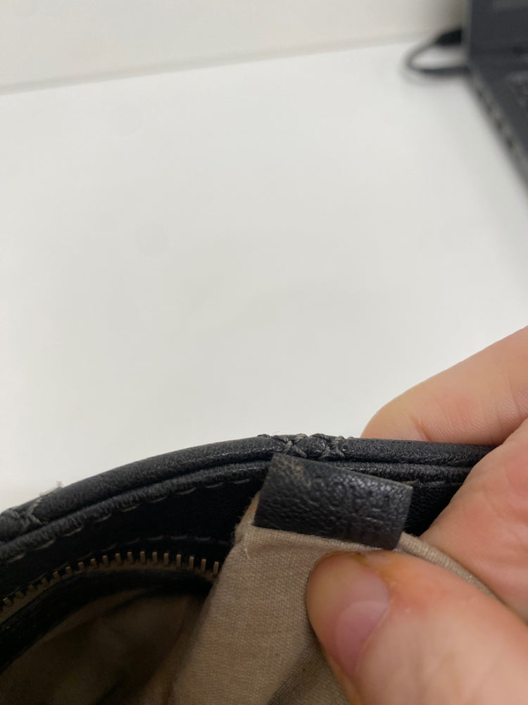 Fabulous Marc Jacobs quilted wristlet Clutch Bag Black AE001