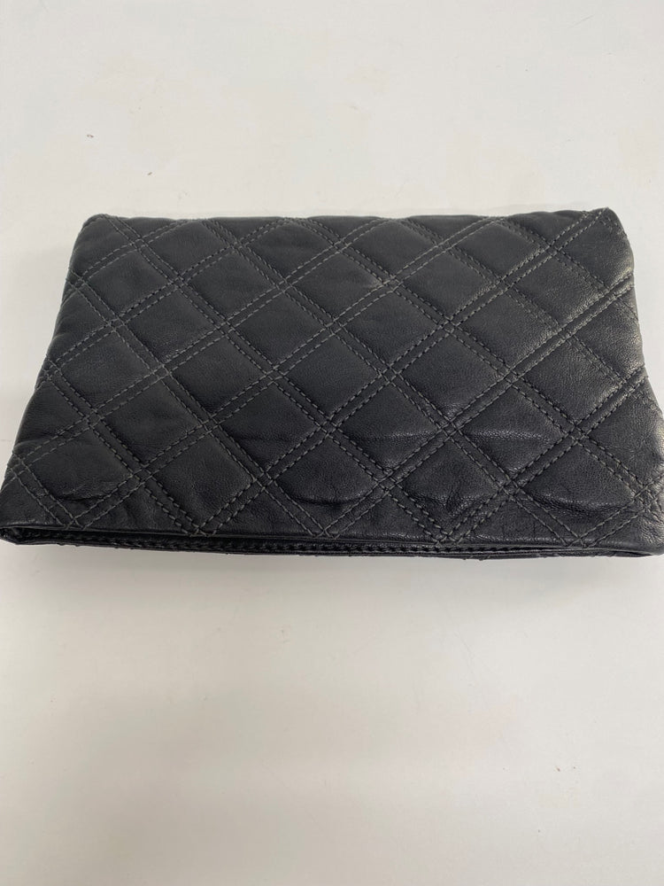Fabulous Marc Jacobs quilted wristlet Clutch Bag Black AE001