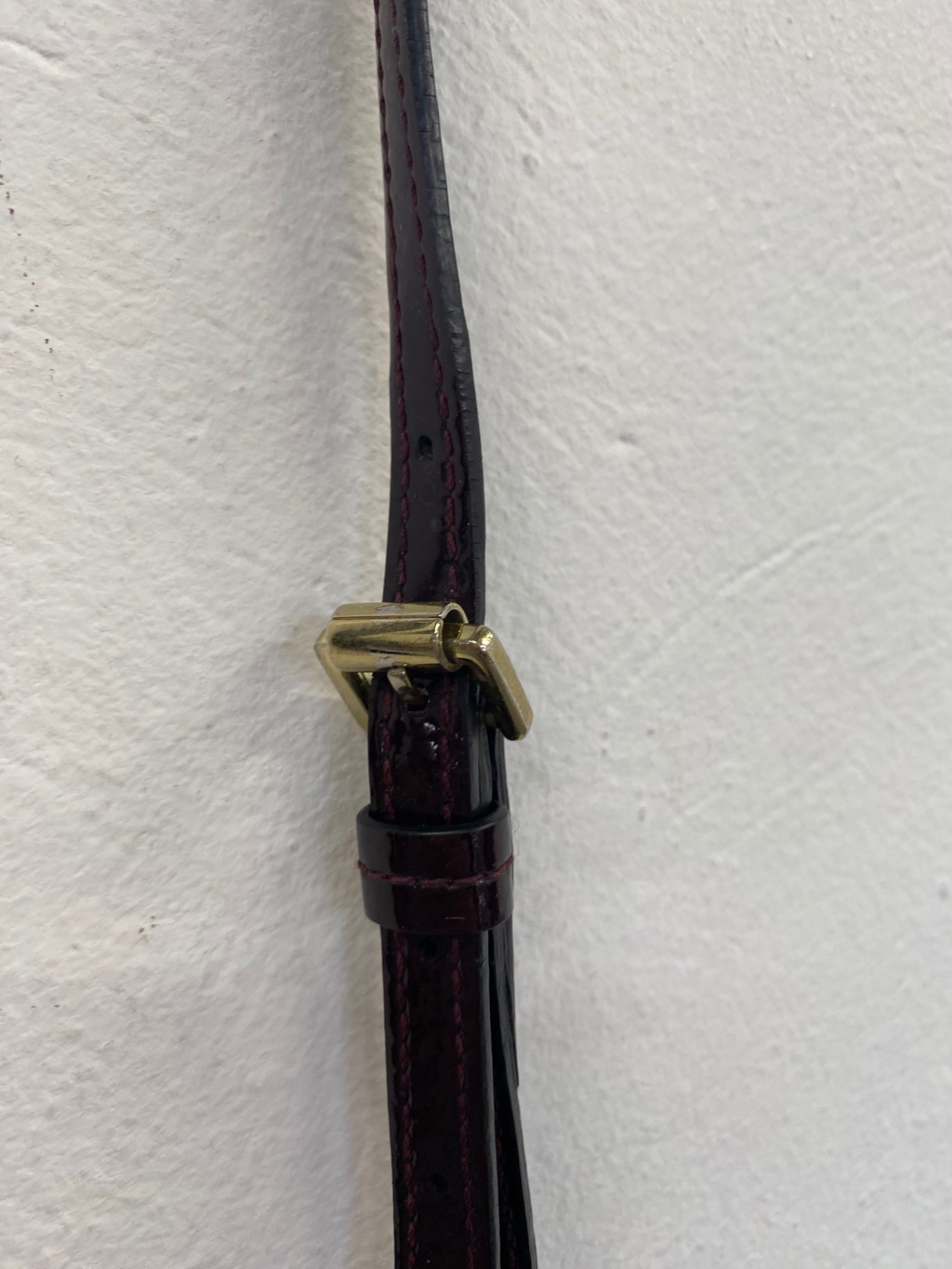 Fabulous Mulberry multi zip pouch Glossy Crossbody Bag Burgundy AE001 