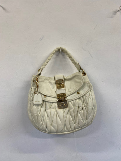 Fabulous Miu Miu Matelasse Coffer Handbag Cream AE001