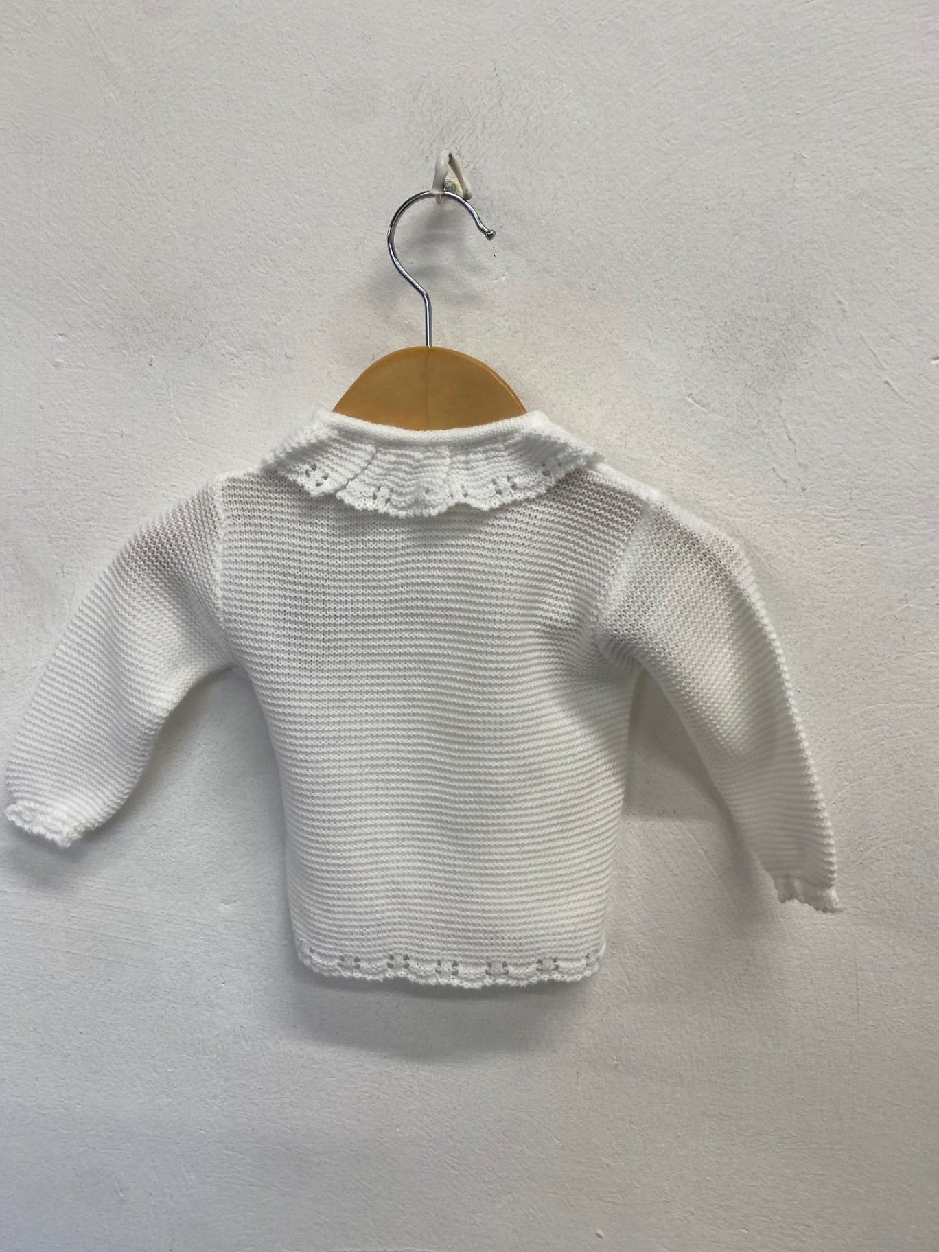 Fabulous Doña Carmen Cardigan 0-3mths White knit new AE001