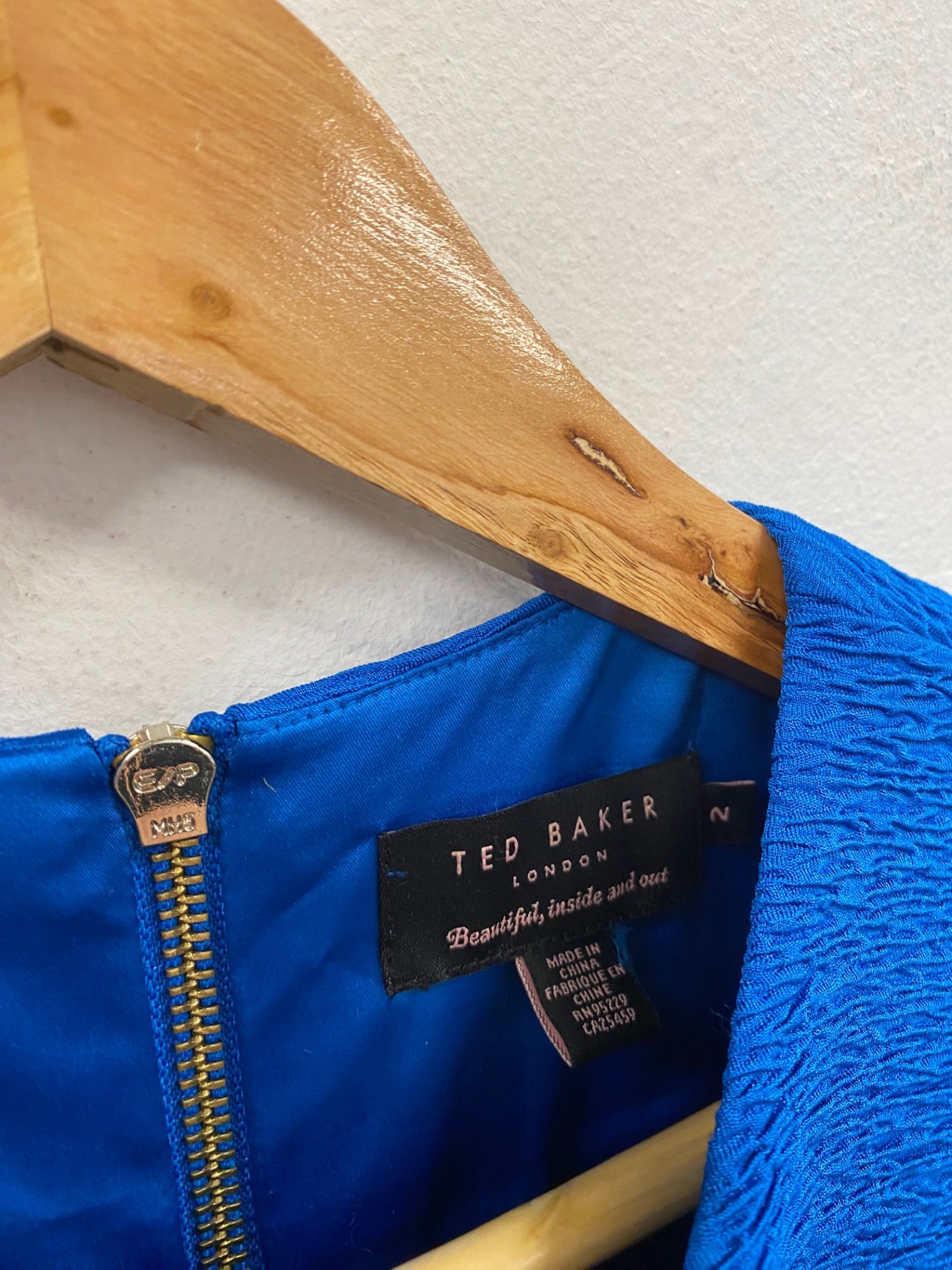 Fabulous Ted Baker Nedeli textured Bodycon party Dress UK8-10 Blue NF494