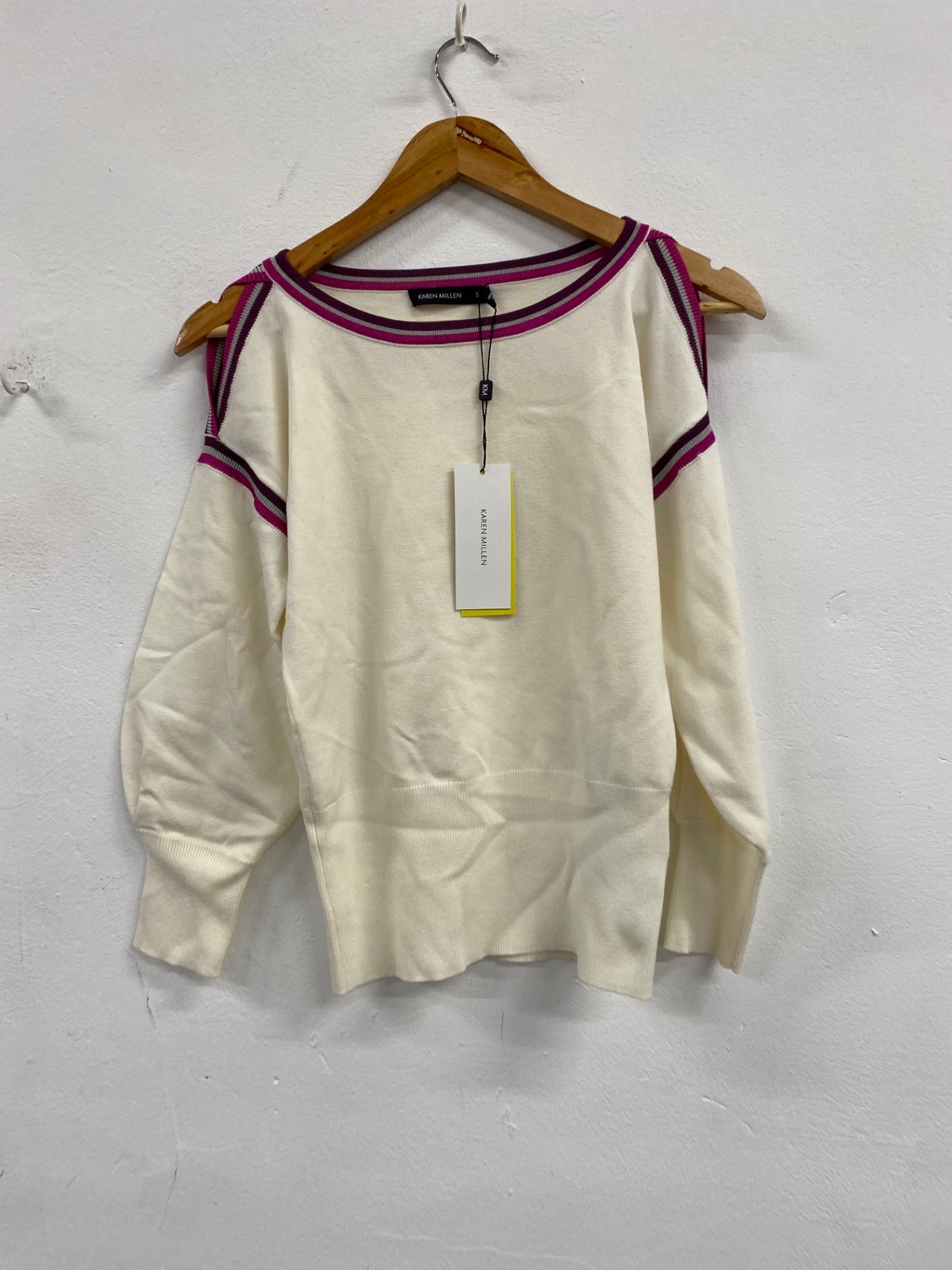 Fabulous Karen Millen cold shoulder Sweater UKS Cream Preppy NF494