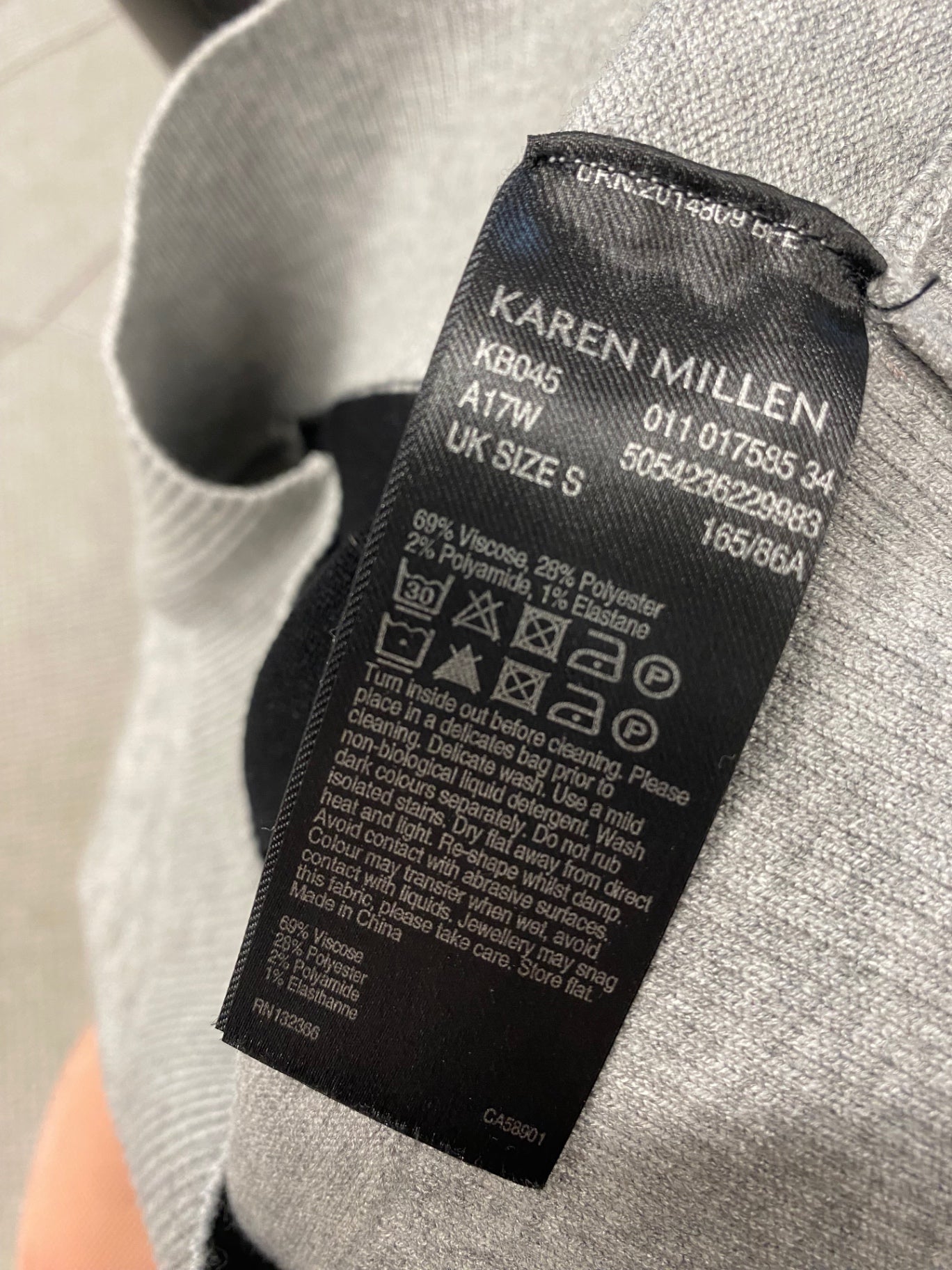 Fabulous Karen Millen Sweater UK 8 Gray and Black eyelet NF494