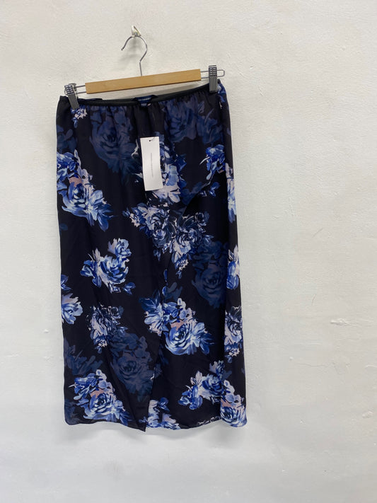 Fabulous French Connection Midi Skirt UK 8 Blue floral split hem NF494