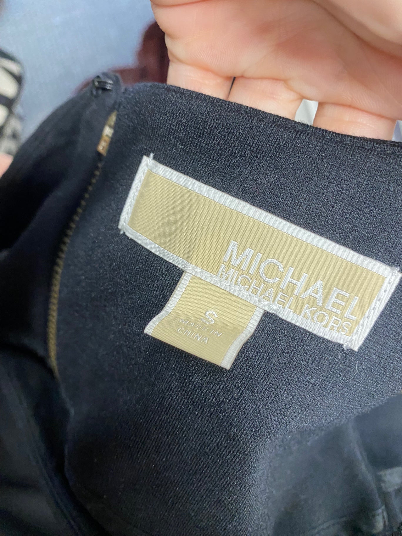 Fabulous Michael Kors Dress UK 8 Black cut out shoulder NF494