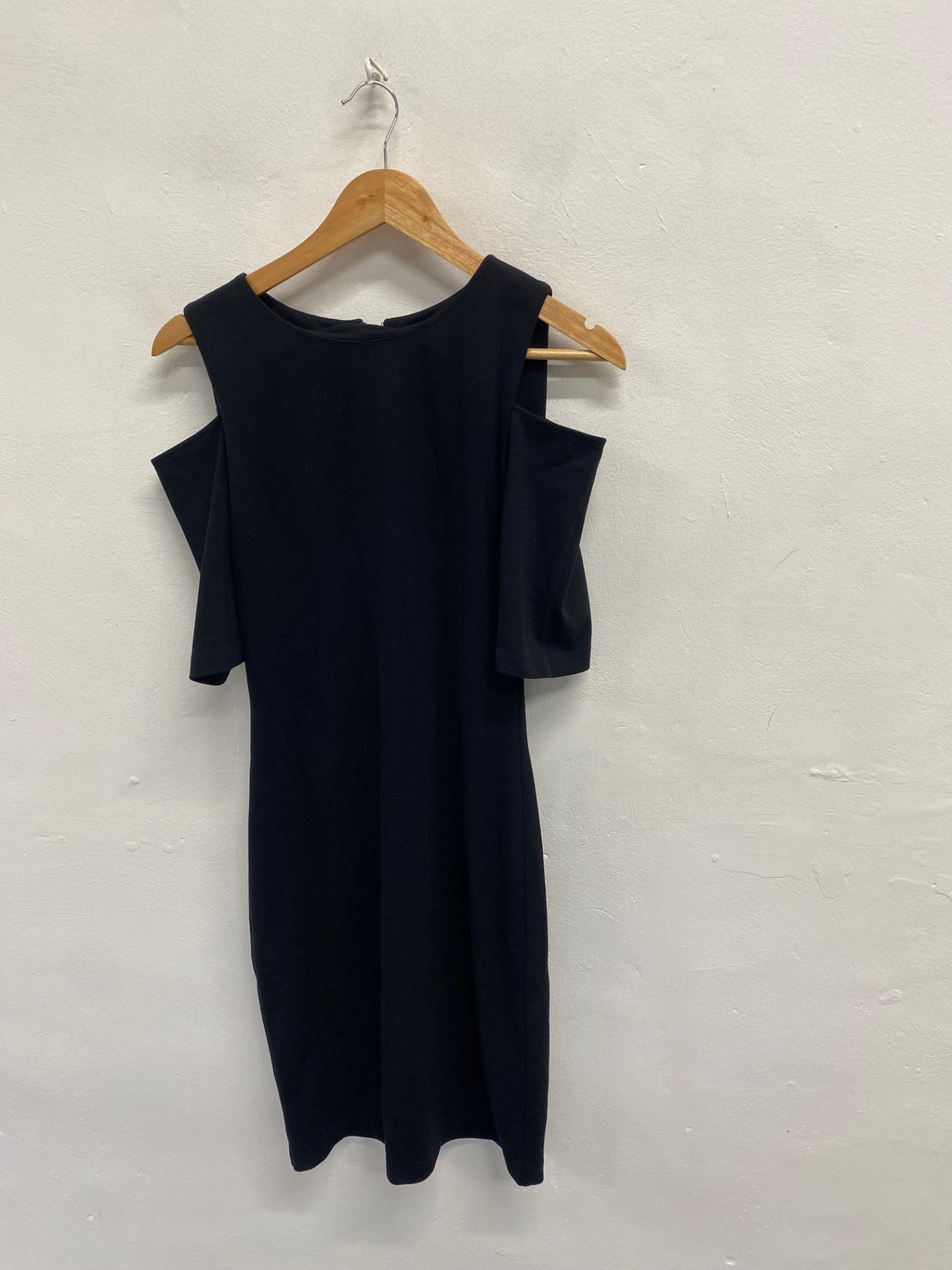 Fabulous Michael Kors Dress UK 8 Black cut out shoulder NF494