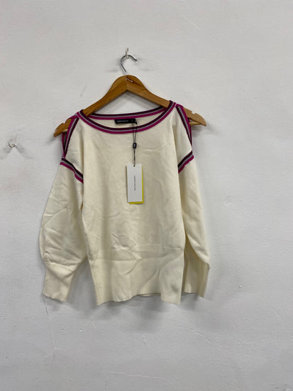 Fabulous Karen Millen cold shoulder Sweater UKS Cream Preppy NF494