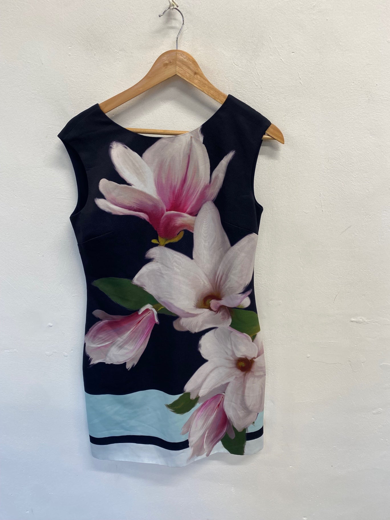 Fabulous Ted Baker dalyn Midi Dress UK 10 Navy pink floral NF494