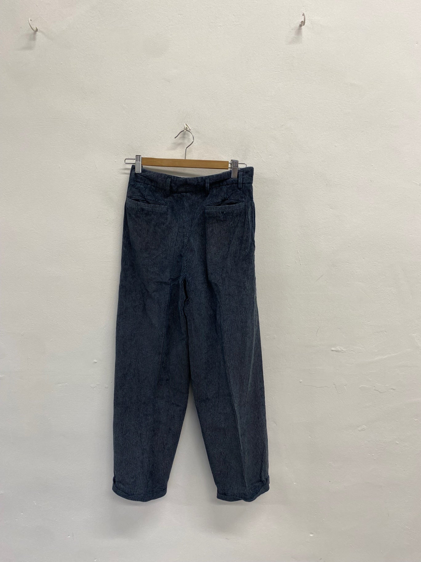 Fabulous Zanella High waist trousers cord fold up W29" Dark Blue SL496