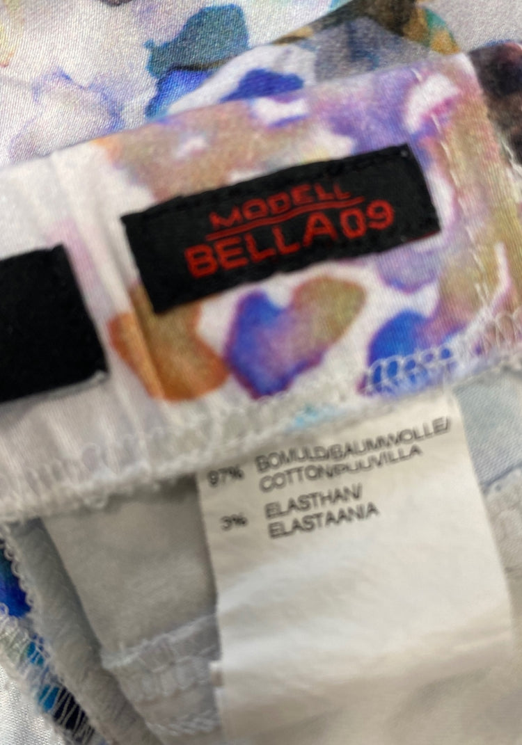 Fabulous Robell Cropped trousers UK 10 Blue floral SL496