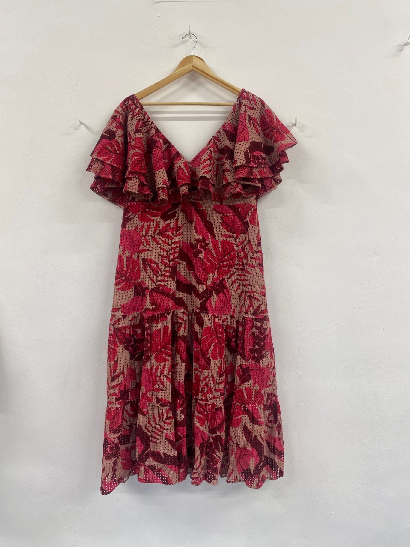 Fabulous Johanne Ortiz x H&M Spanish romantic Dress UK20 Red KJ497