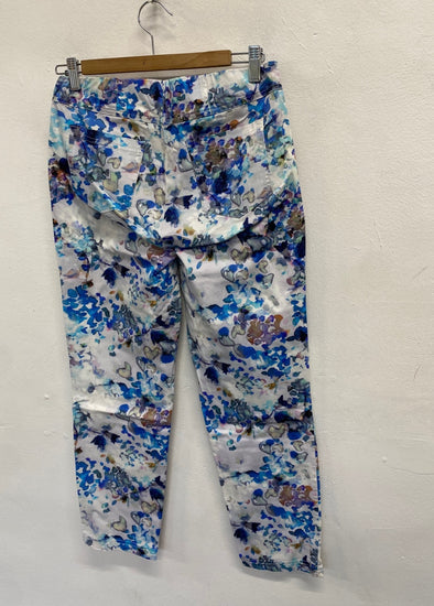 Fabulous Robell Cropped trousers UK 10 Blue floral SL496