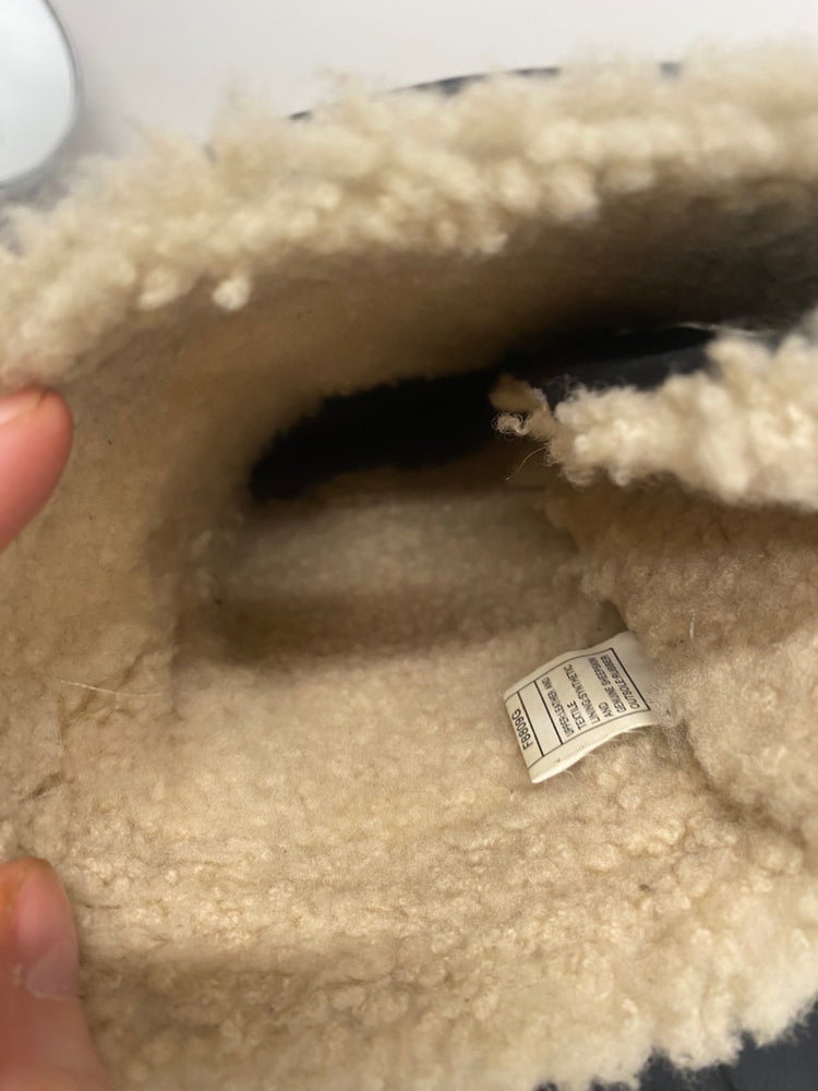 Fabulous UGG quilted high winter Boots UK6.5 Black SL495