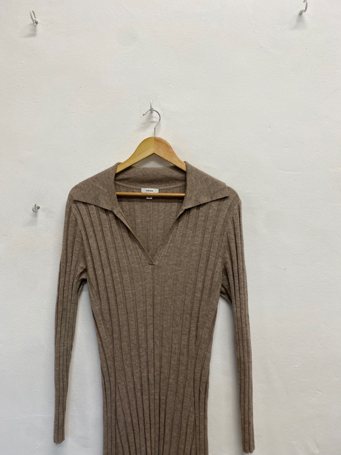 Fabulous Reiss Winnie wool Midiaxi Dress UK 14 Beige AS001