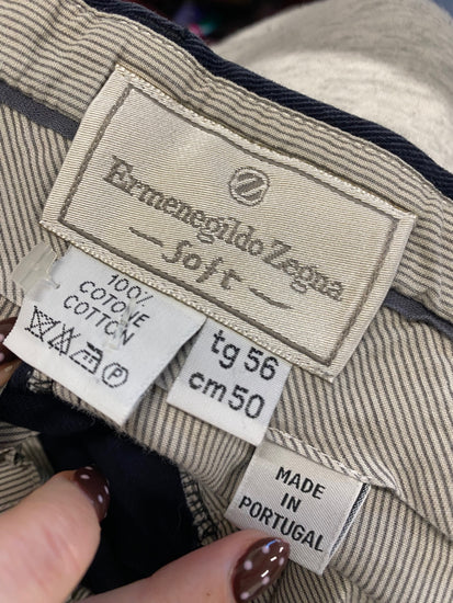 Fabulous Ermenegildo Zegna Chinos W38" Dark Blue 34.5” length SH493
