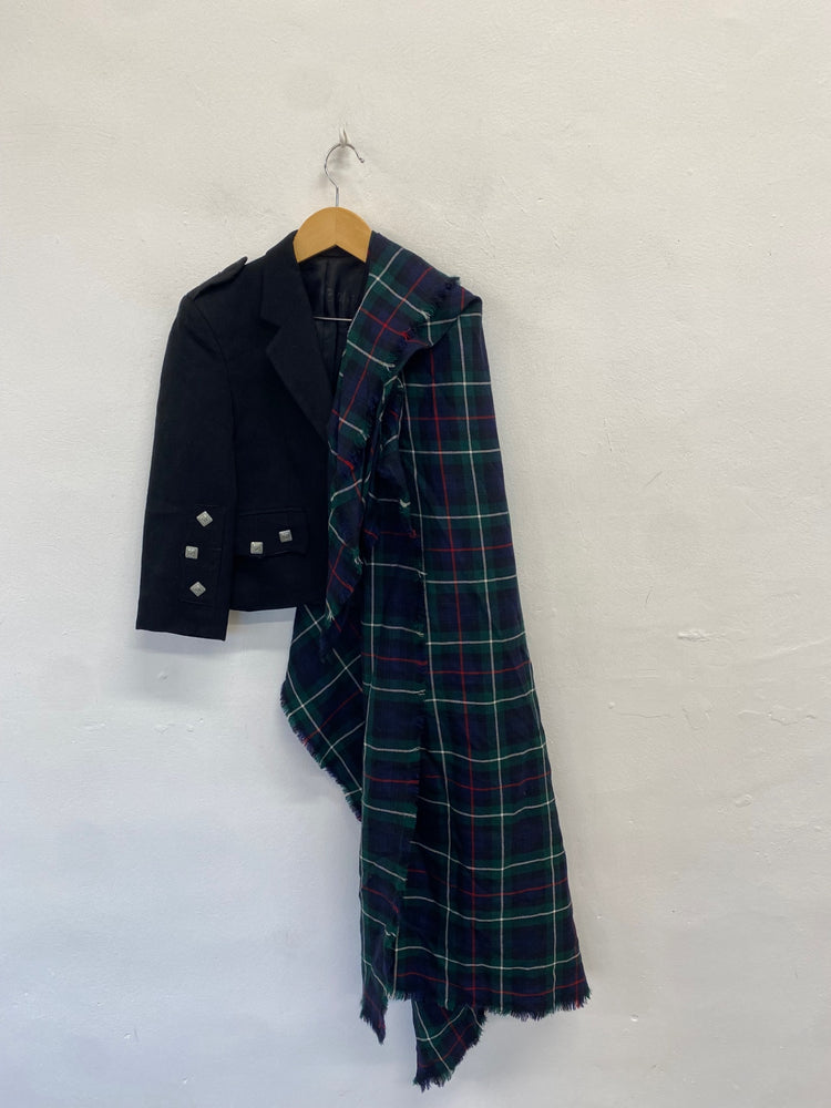 Fabulous Scottish Fly Plaid 35 by 54 Black Stewart navy green MD001