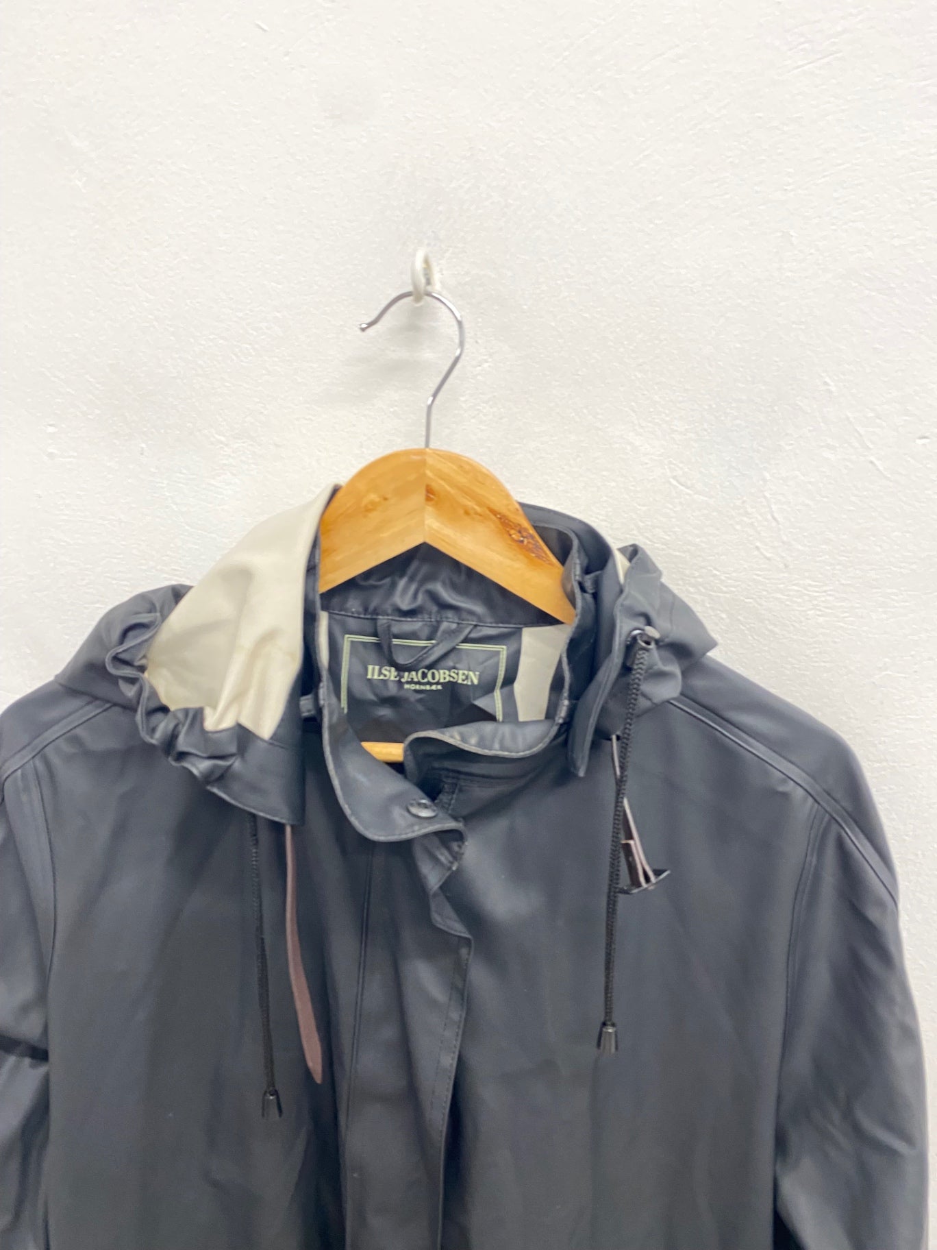 Fabulous Ilse jacobsen Raincoat UK 10 Black longline RG020