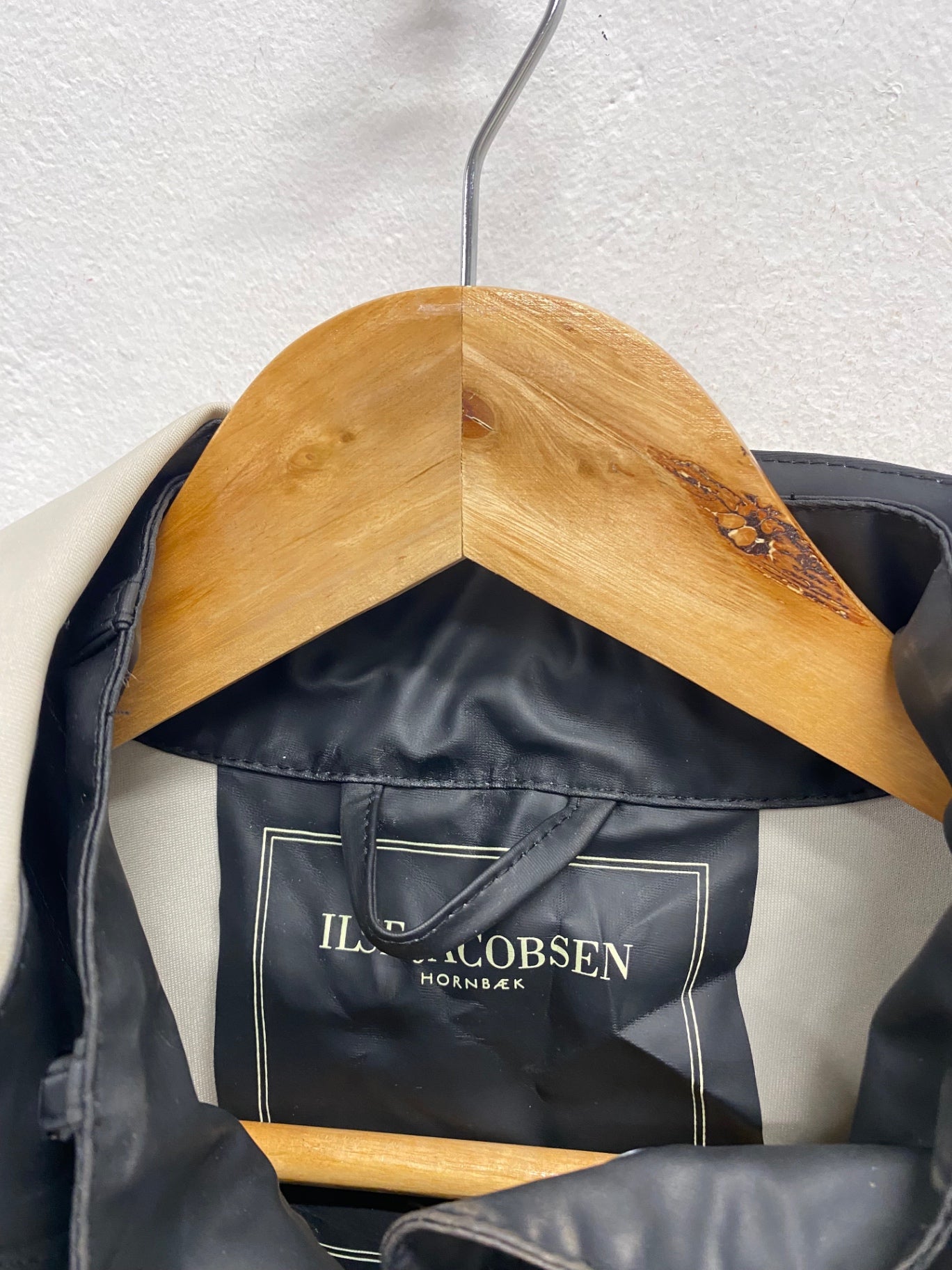 Fabulous Ilse jacobsen Raincoat UK 10 Black longline RG020