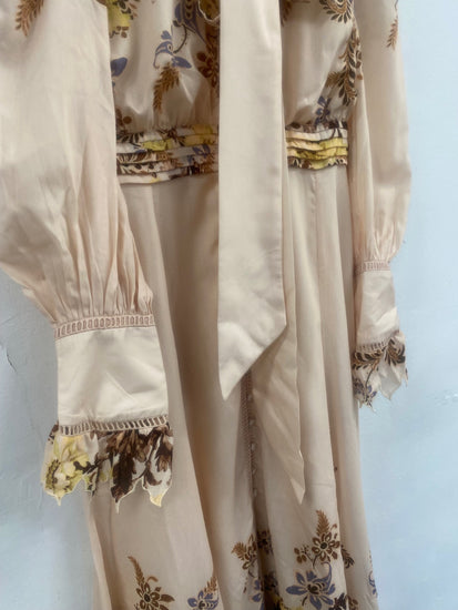 Fabulous Karen Millen Voile edge floral occasion Dress Uk10 Beige New RG020