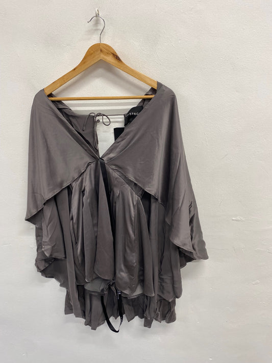 Fabulous L.A-Space silk cape Playsuit UK 10 Grey party RG020