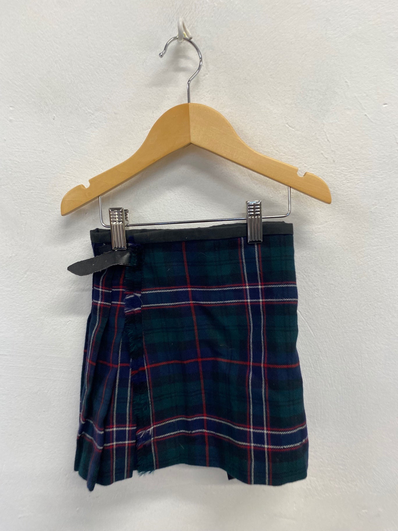 Fabulous traditional Scottish Kilt age 2-3 Green navy tartan MD001