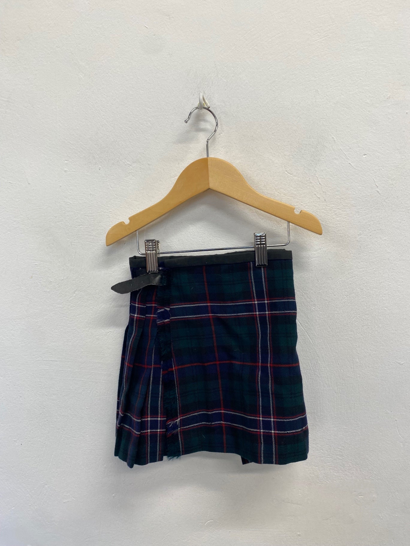Fabulous traditional Scottish Kilt age 2-3 Green navy tartan MD001