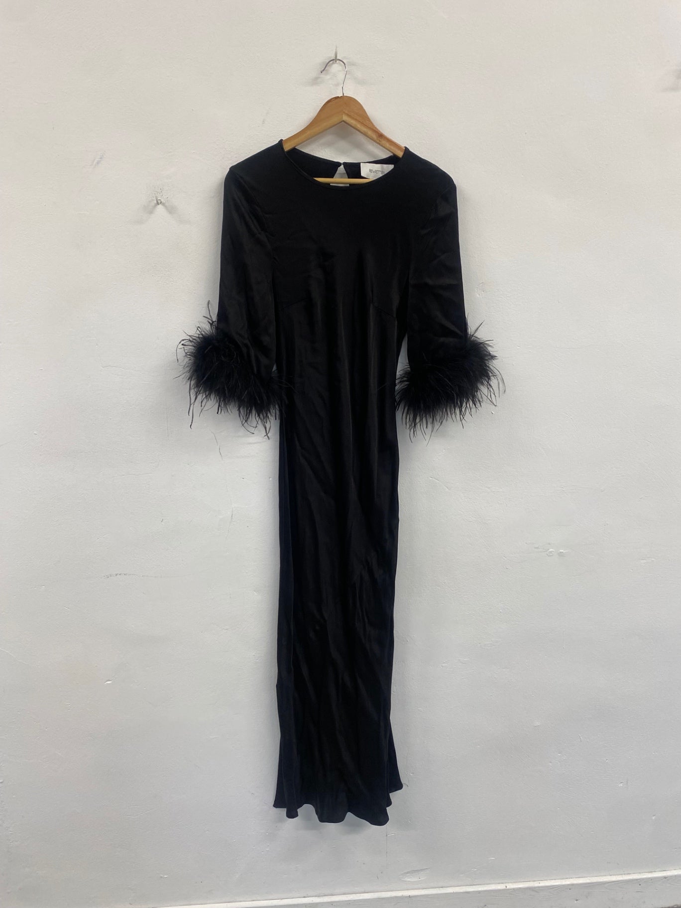 Fabulous Rewritten Satin elegant Dolly Dress feather cuffs UK14 Black SS002