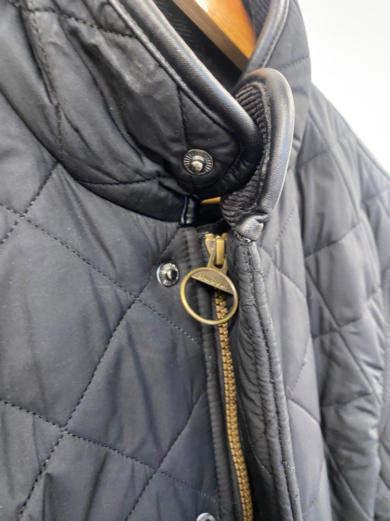 Fabulous Barbour Powell Quilted jacket fleece lined  UkM Black SS002