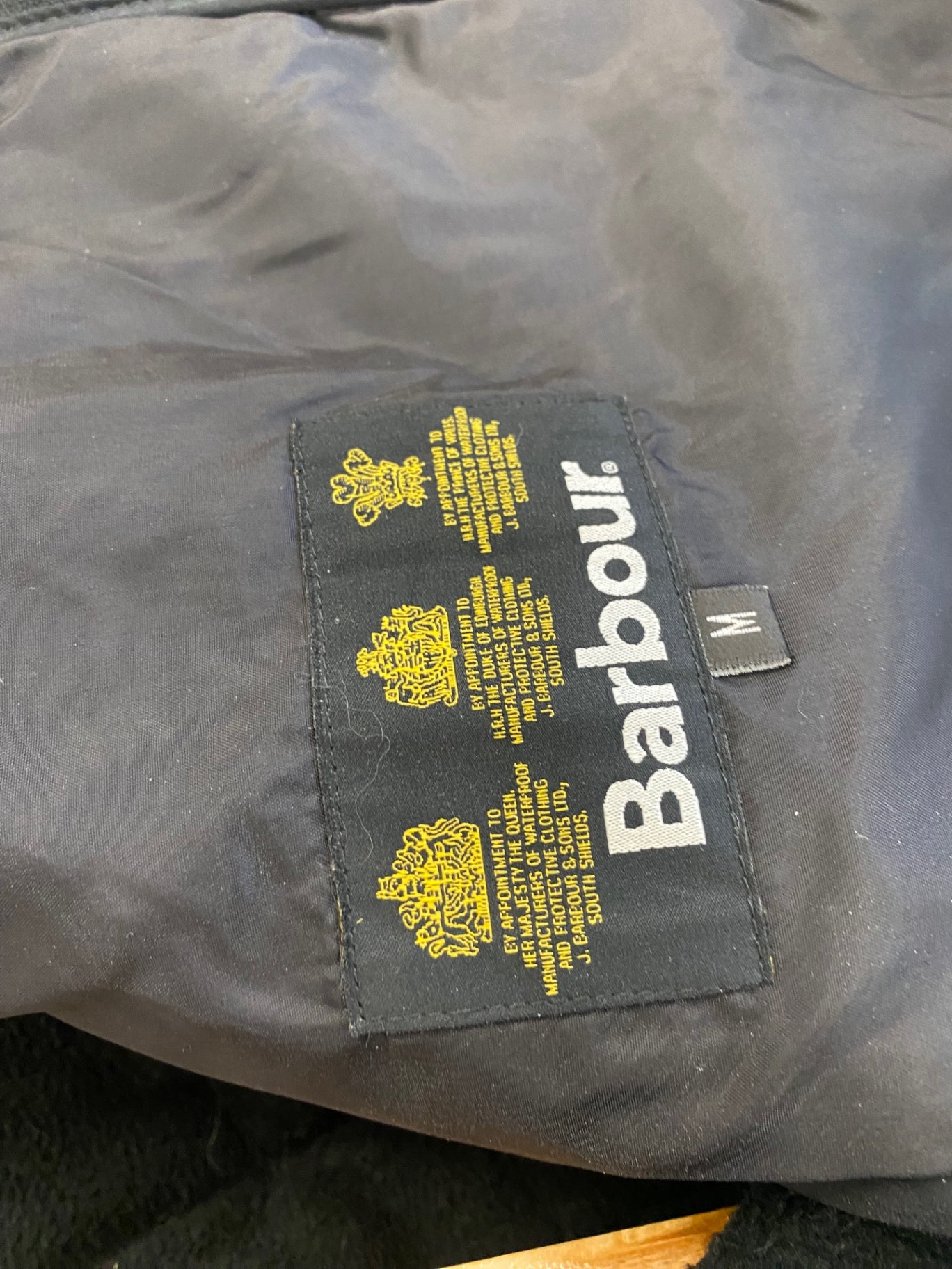 Fabulous Barbour Powell Quilted jacket fleece lined  UkM Black SS002