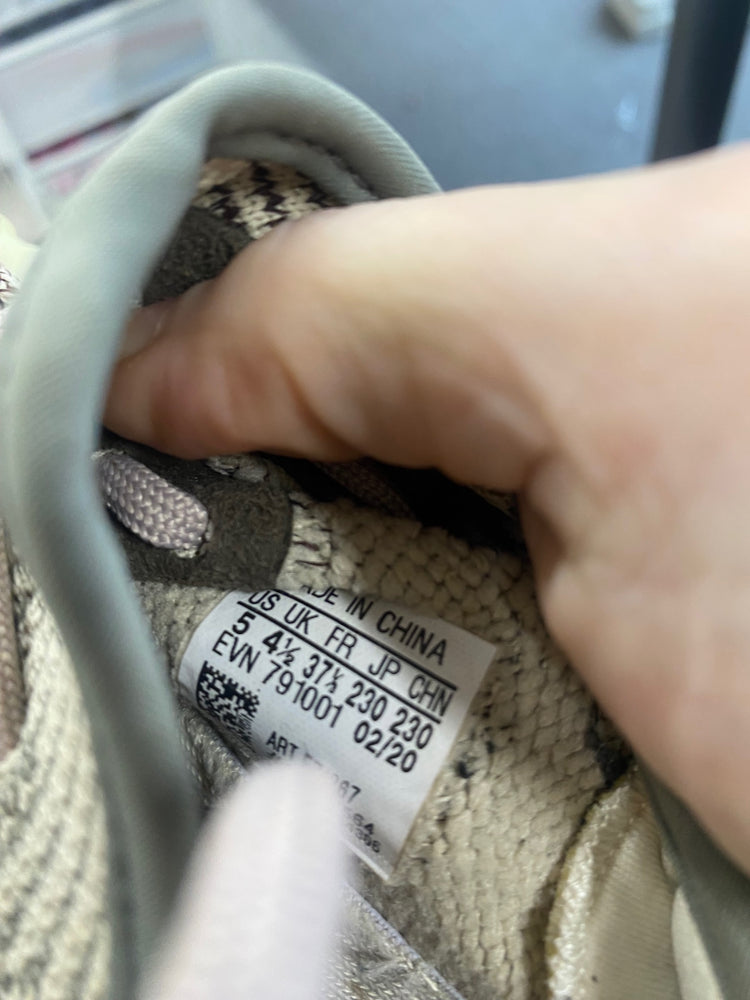 Fabulous Adidas Yeezy 350 V2 Zyon Sneakers UK4.5 Multicolor cP002