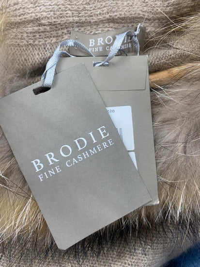 Fabulous Brodie Mini Fur Cashmere poncho Cape One size Beige Oatmeal CP002