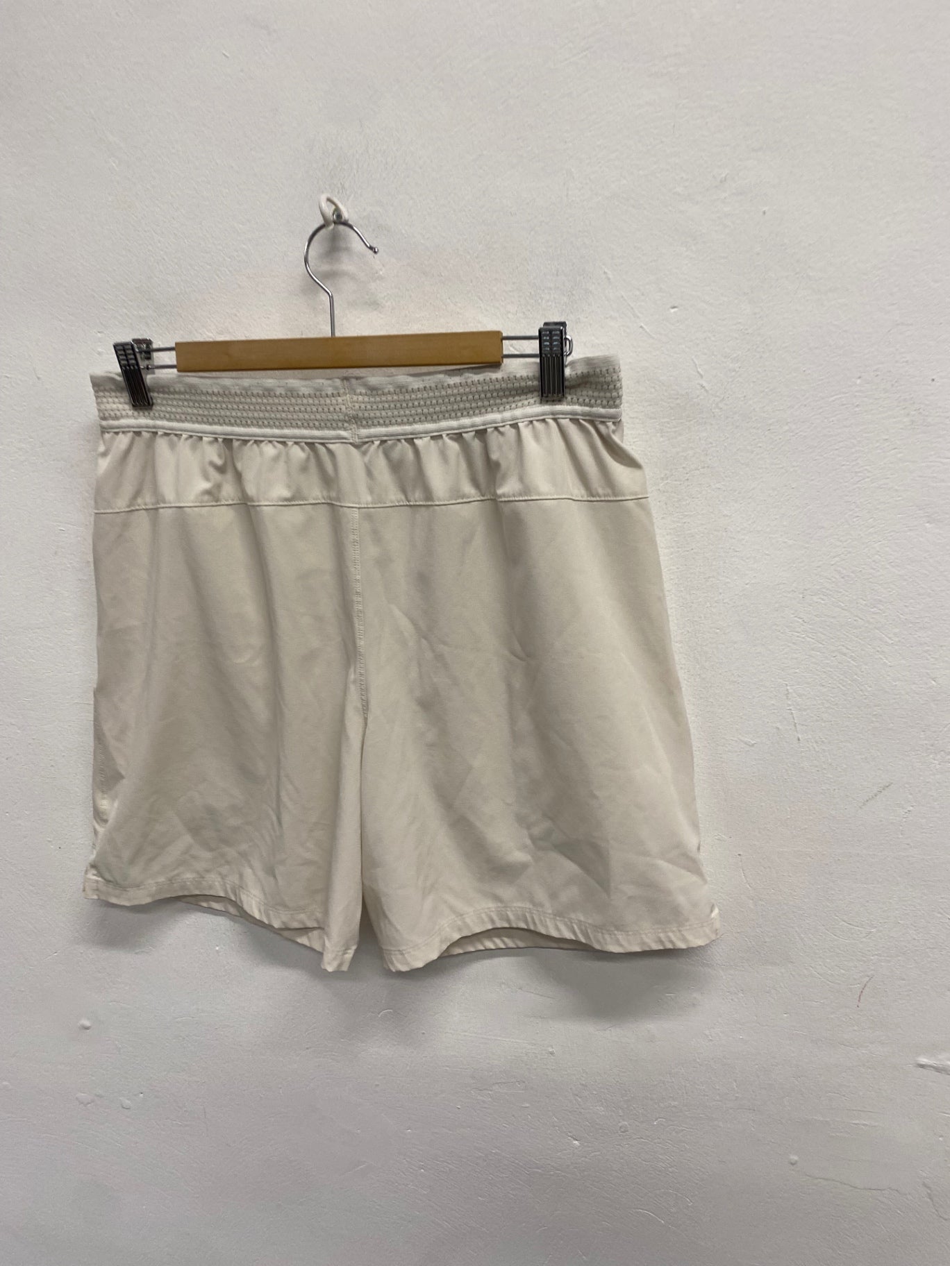 Classic Fabletics men’s Shorts UK L Cream active CP002