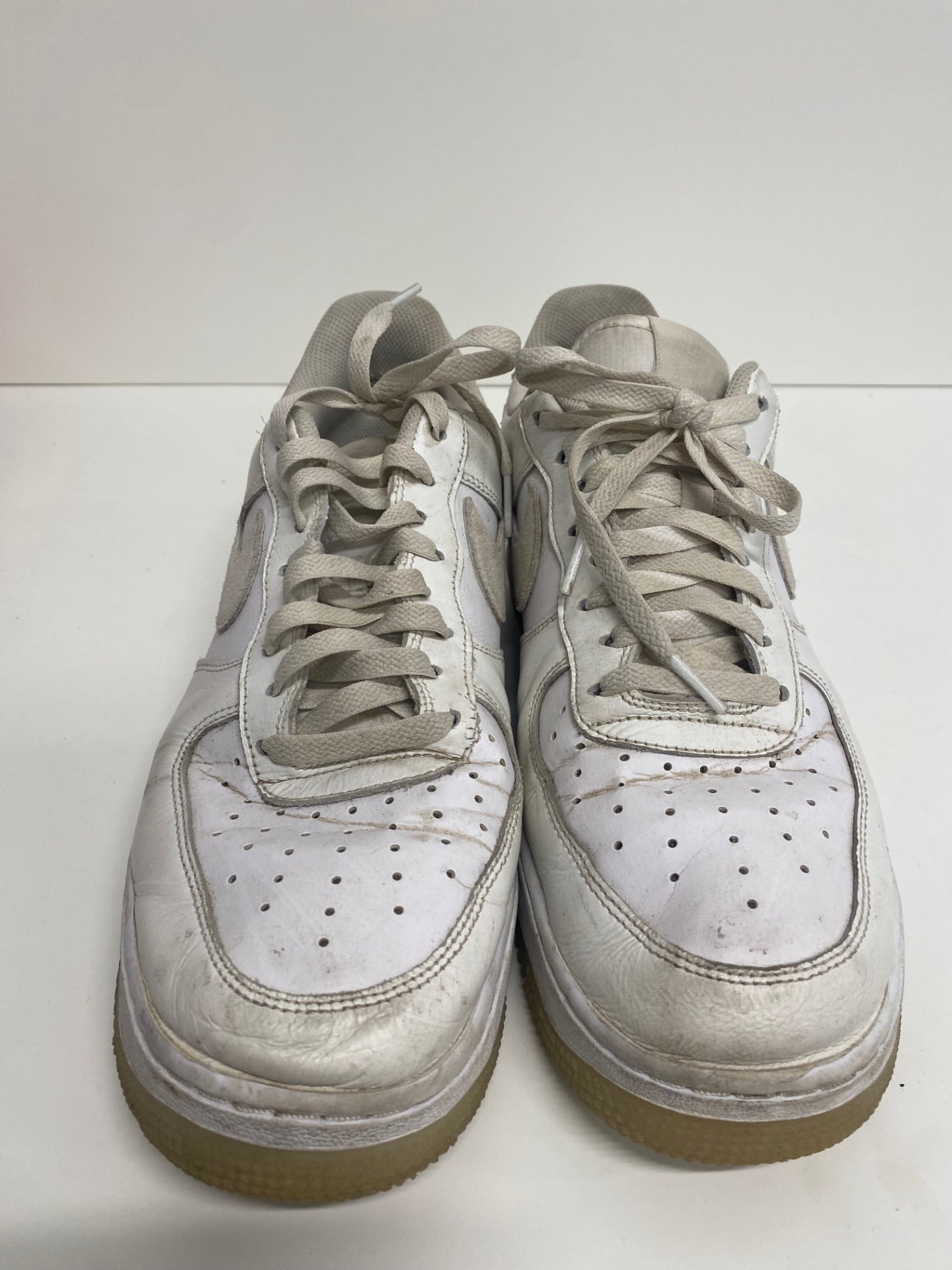 Fabulous Nike Air Force 1 Low 07 Sneakers Uk9.5 White CP001