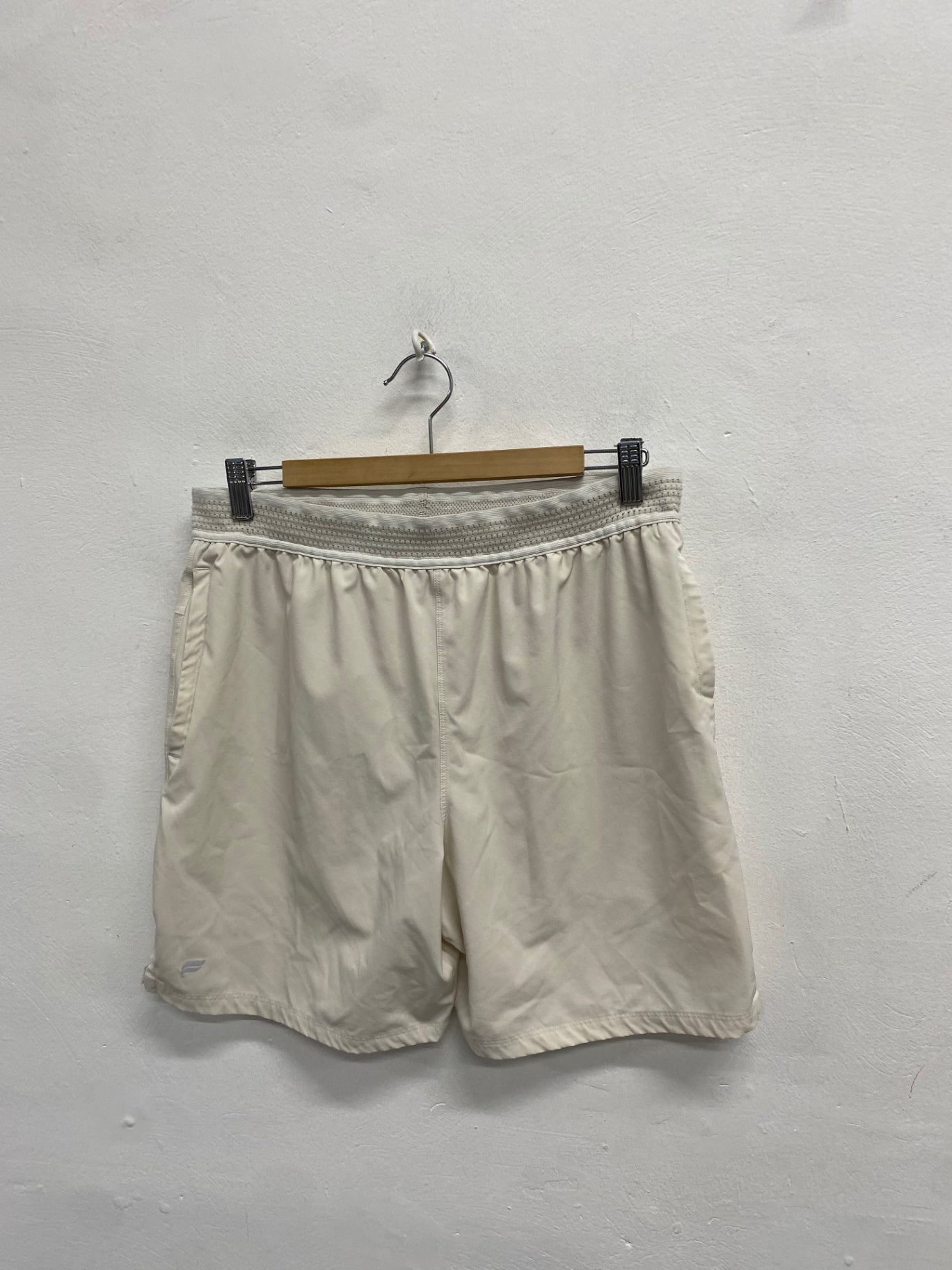 Classic Fabletics men’s Shorts UK L Cream active CP002