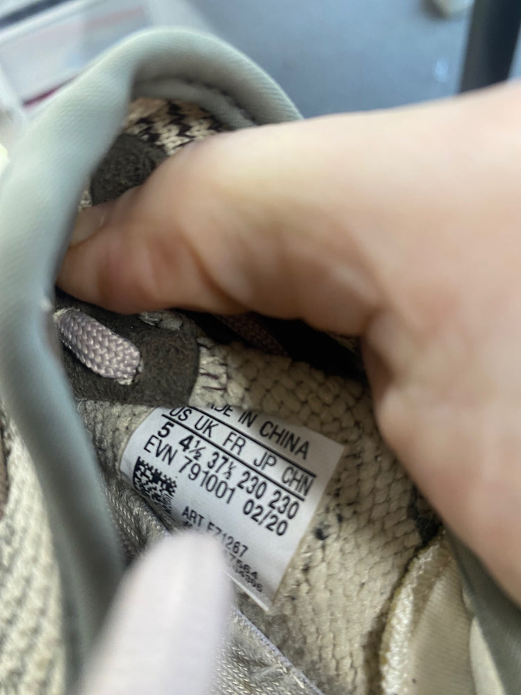 Fabulous Adidas Yeezy 350 V2 Zyon Sneakers UK4.5 Multicolor cP002