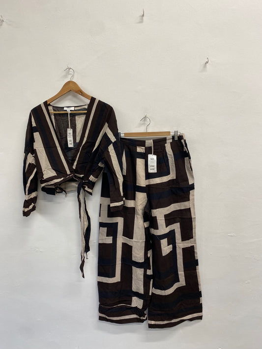 Fabulous Next Two-piece set UK 14 Brown beige lightweight FQ501