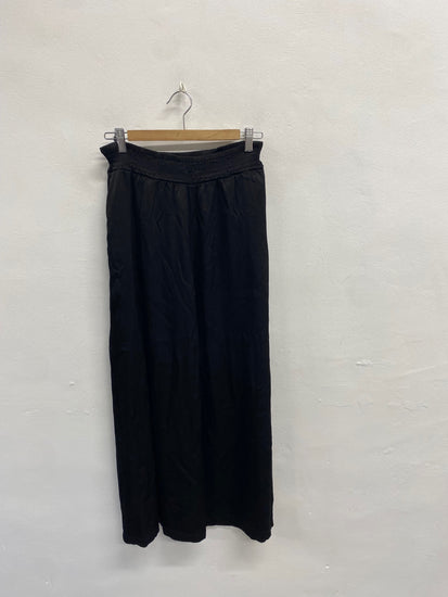 Fabulous Ghost london Wide leg trousers UK 10 Black satin look SS002