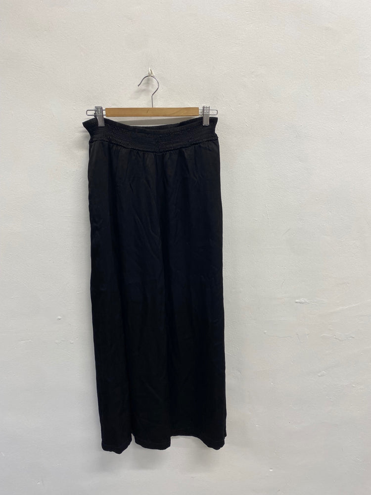 Fabulous Ghost london Wide leg trousers UK 10 Black satin look SS002