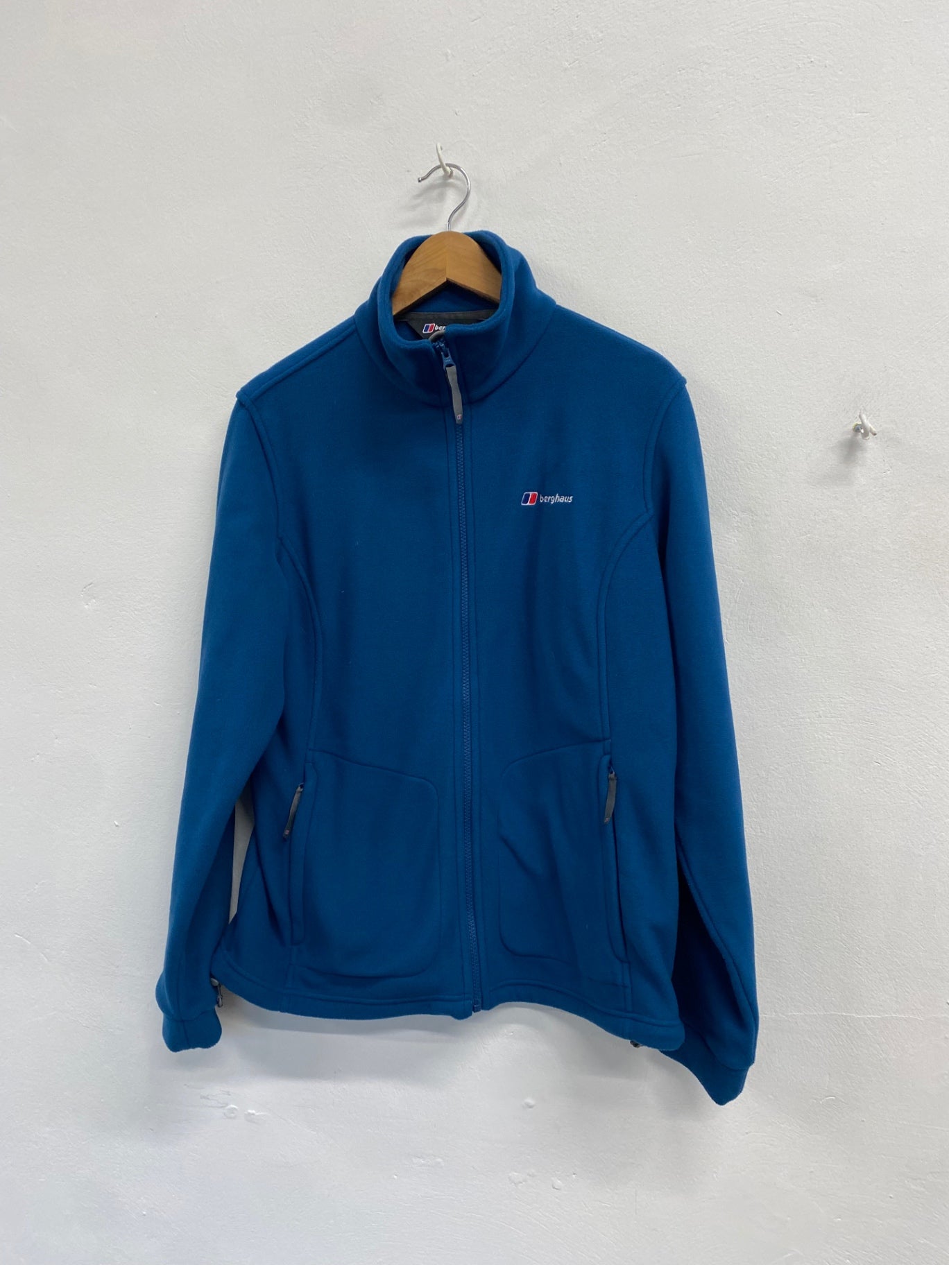 Fabulous Berghaus Fleece Jumper UK 16 Blue LG276