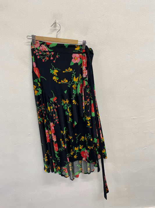 Fabulous Cabi Wrap skirt Uk 10 Black multicolor floral LG276