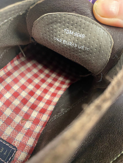 Fabulous Ted Baker Ashcroft 4 Chukka Boots UK9 Brown LG276